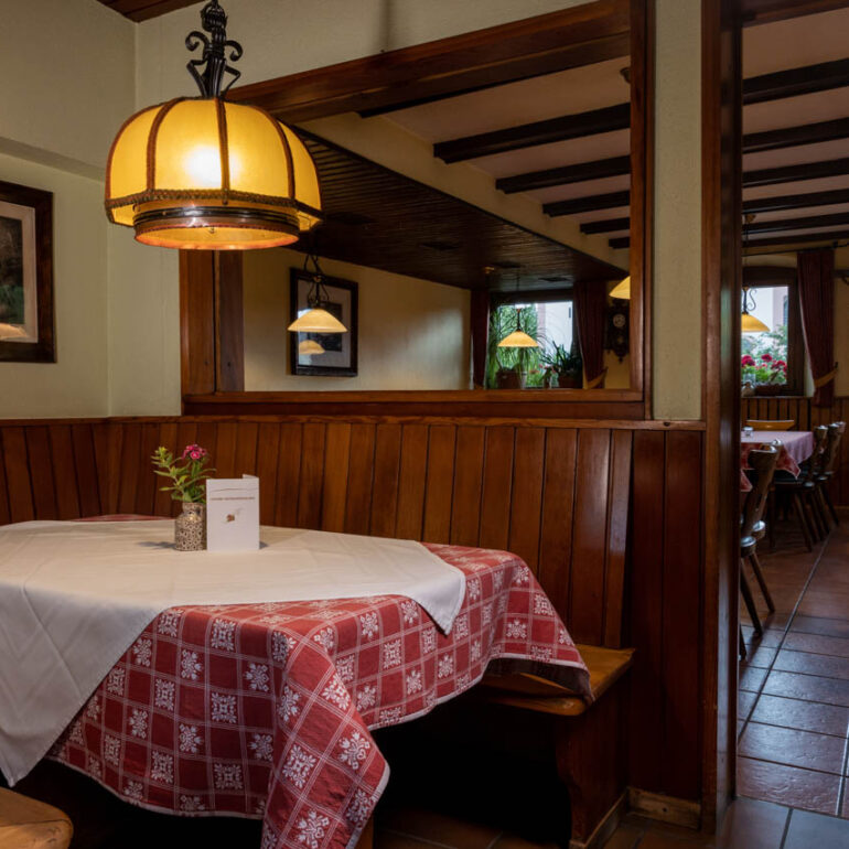 Adler Restaurant und Pension, Offnadingen - Aussenaufnahmen für Werbezwecke
